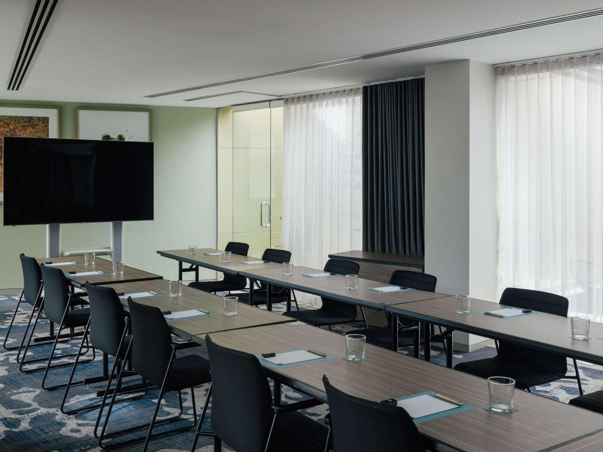The Olsen Melbourne Art Series Exterior foto Meeting room
