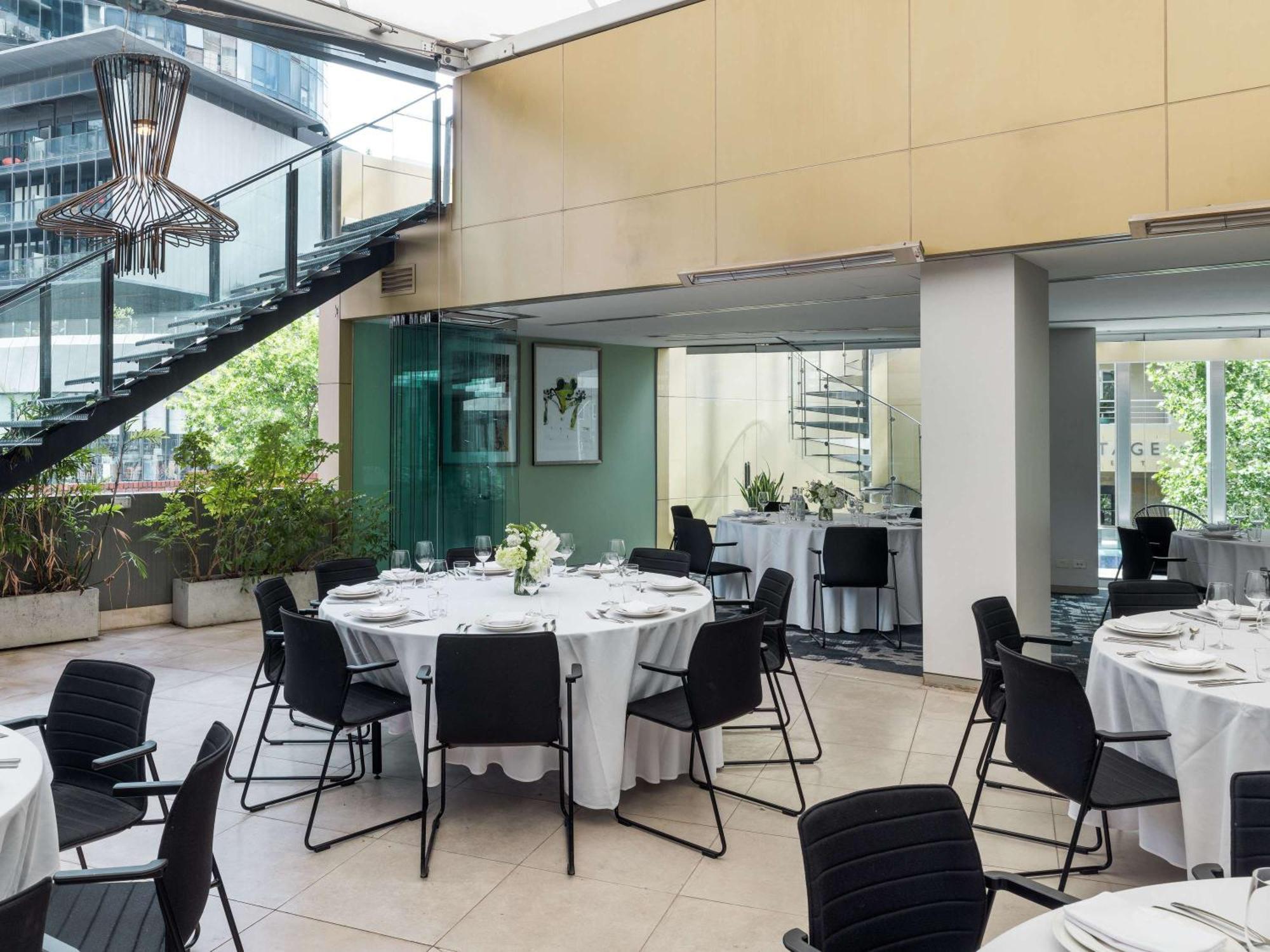 The Olsen Melbourne Art Series Exterior foto The interior of the restaurant